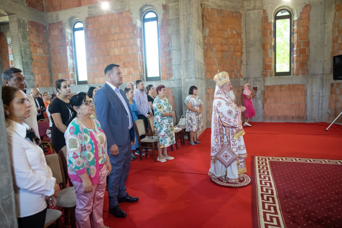 Binecuvântarea lucrărilor unui lăcaș de închinare bucureștean 219018