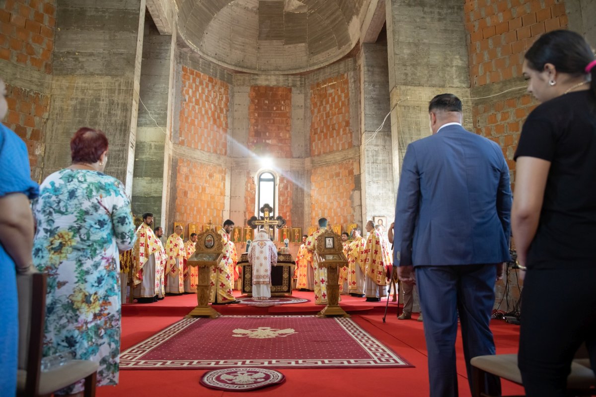 Binecuvântarea lucrărilor unui lăcaș de închinare bucureștean 219021