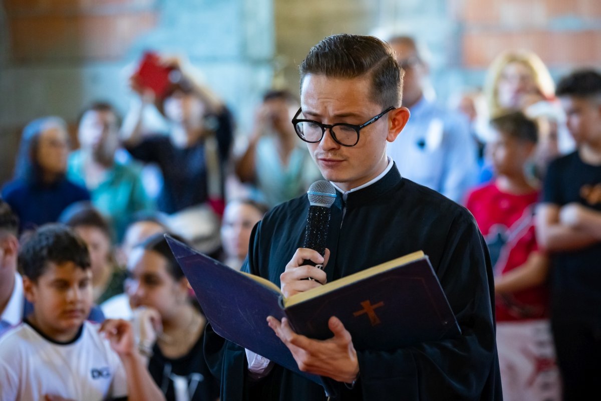 Binecuvântarea lucrărilor unui lăcaș de închinare bucureștean 219024