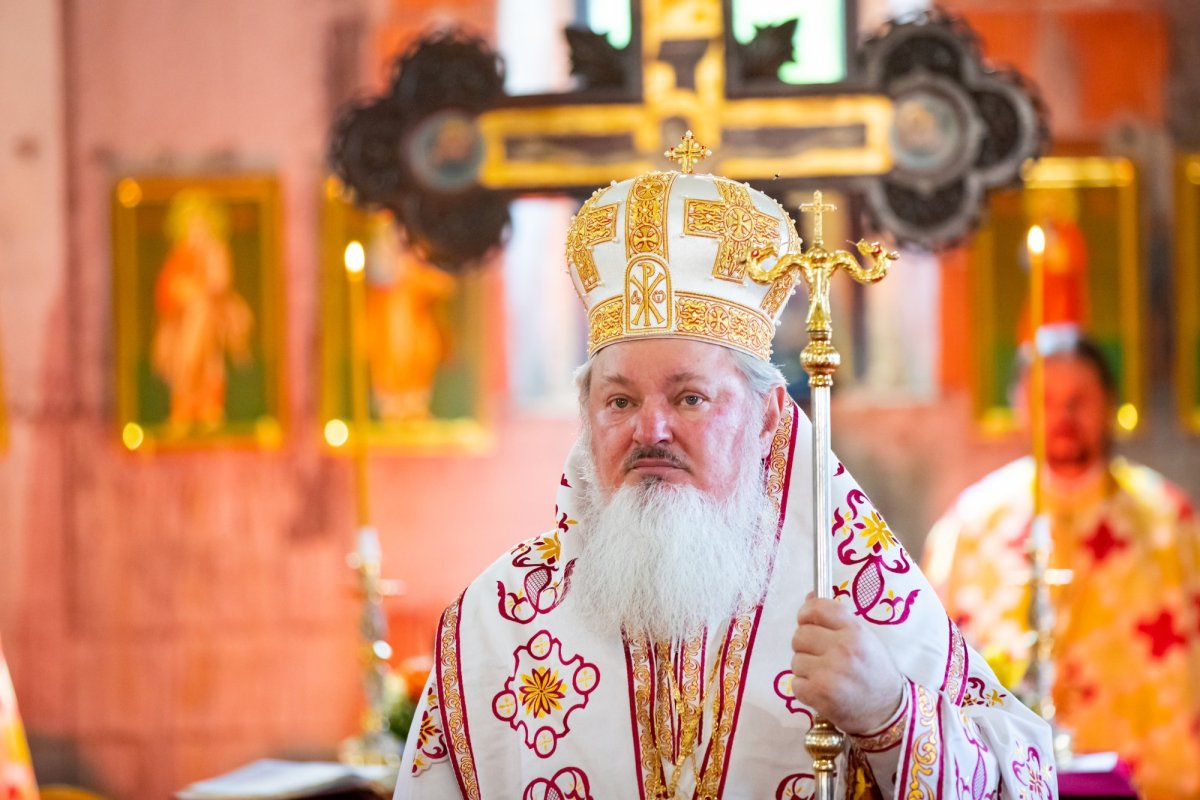 Binecuvântarea lucrărilor unui lăcaș de închinare bucureștean 219028