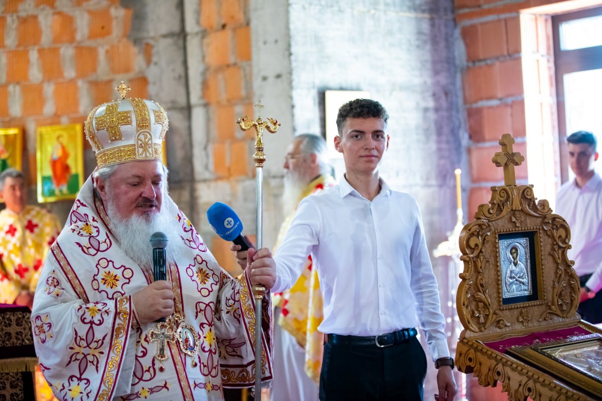 Binecuvântarea lucrărilor unui lăcaș de închinare bucureștean 219031