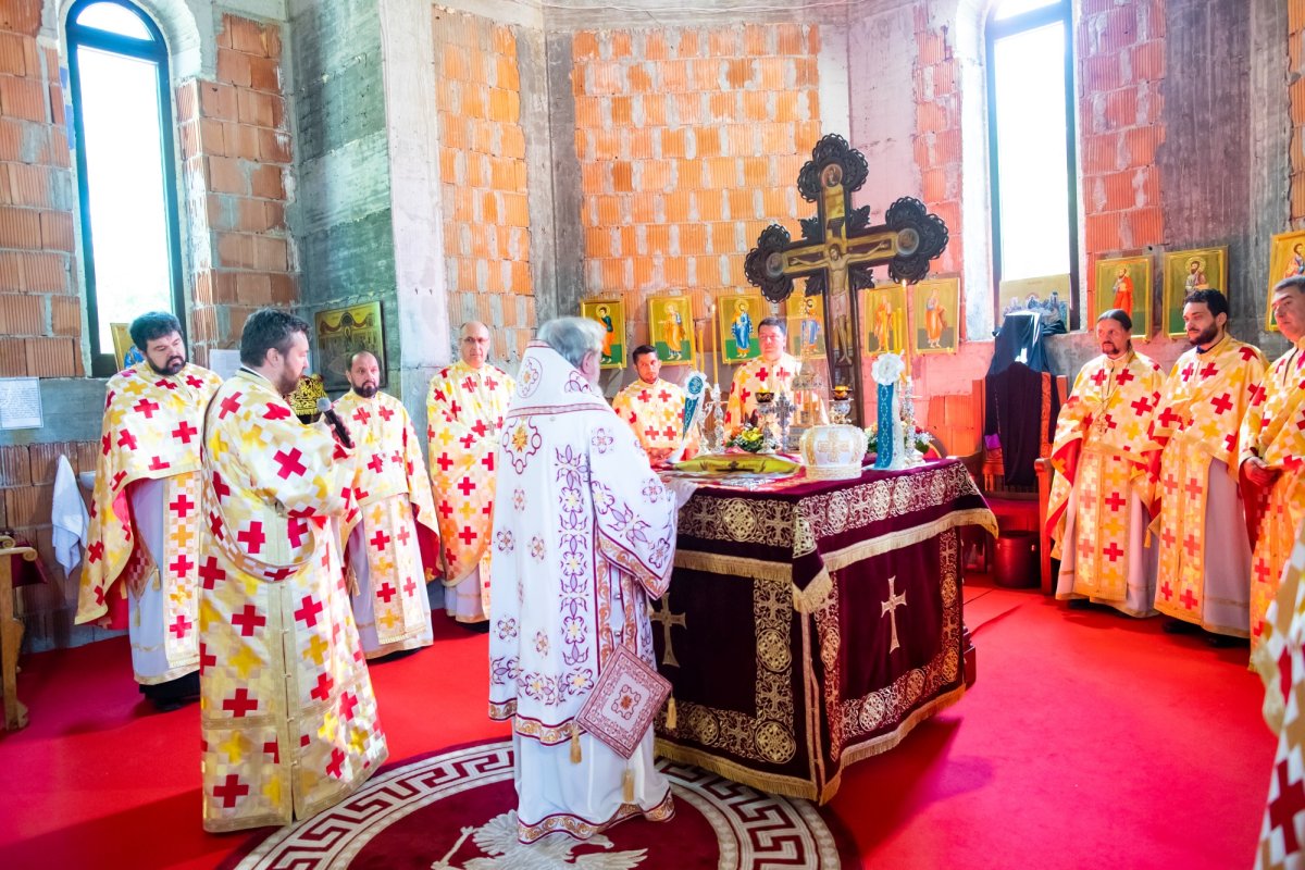 Binecuvântarea lucrărilor unui lăcaș de închinare bucureștean 219036