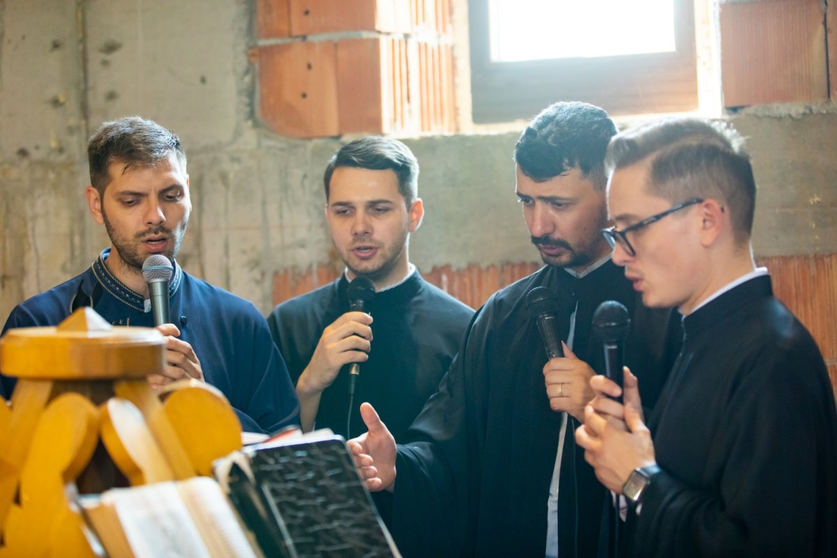 Binecuvântarea lucrărilor unui lăcaș de închinare bucureștean 219039