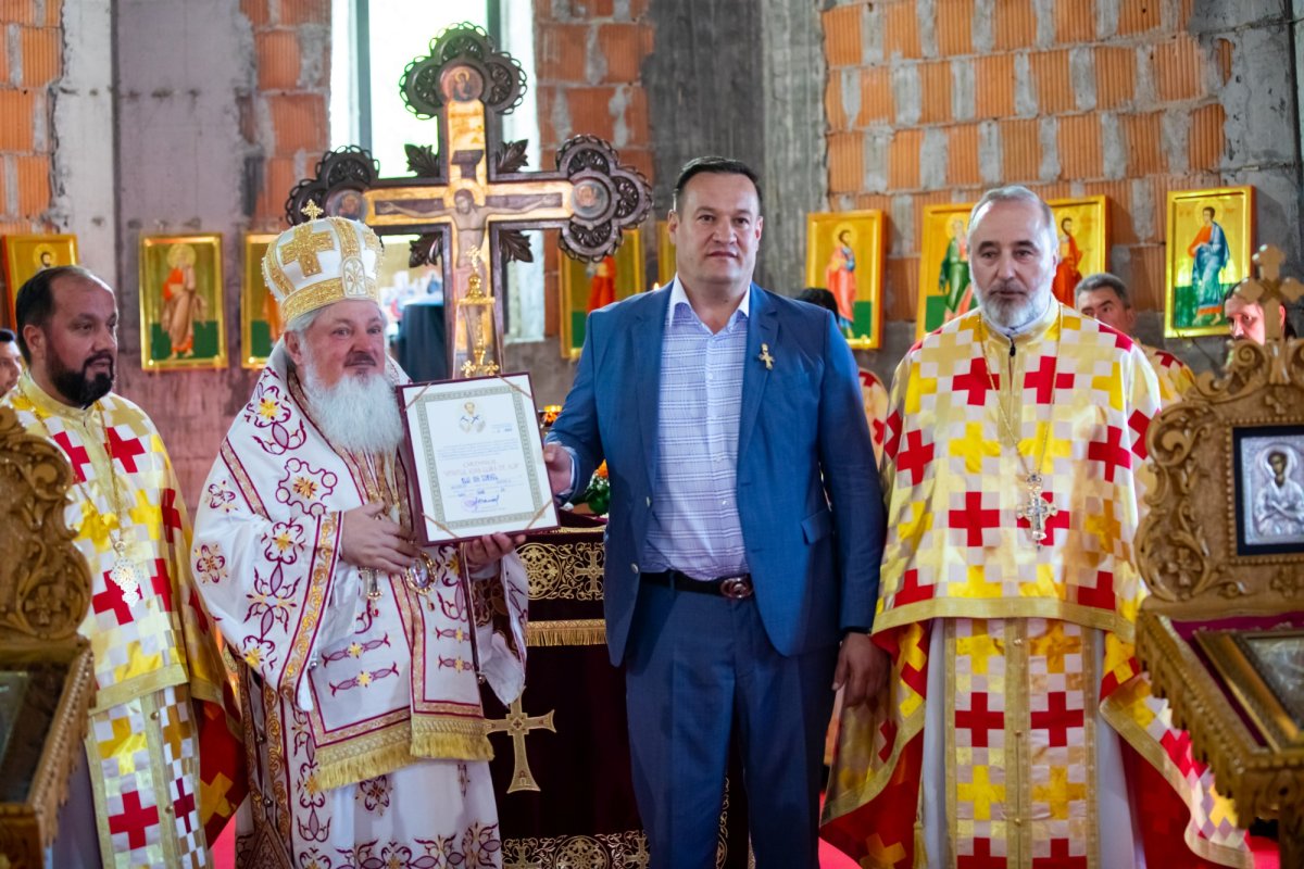 Binecuvântarea lucrărilor unui lăcaș de închinare bucureștean 219054