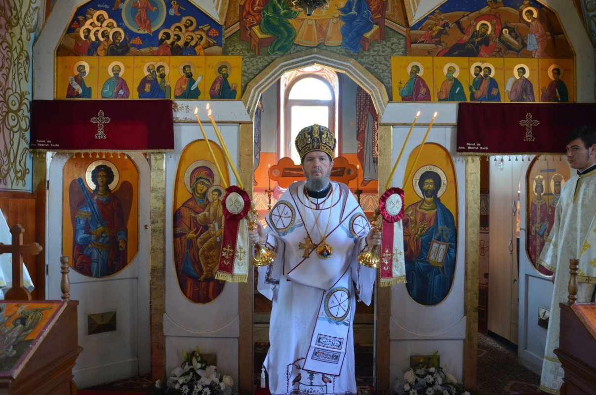 Centenarul târnosirii bisericii din Telechiu în Eparhia Oradiei 219209