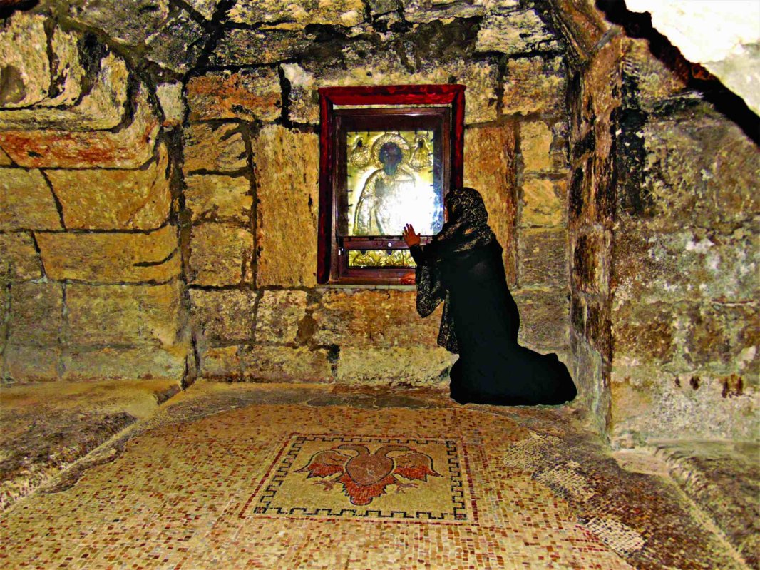 ​​​​​​​Lăcașul nevoinței Sfântului Nicolae de la Beit Jala 217707