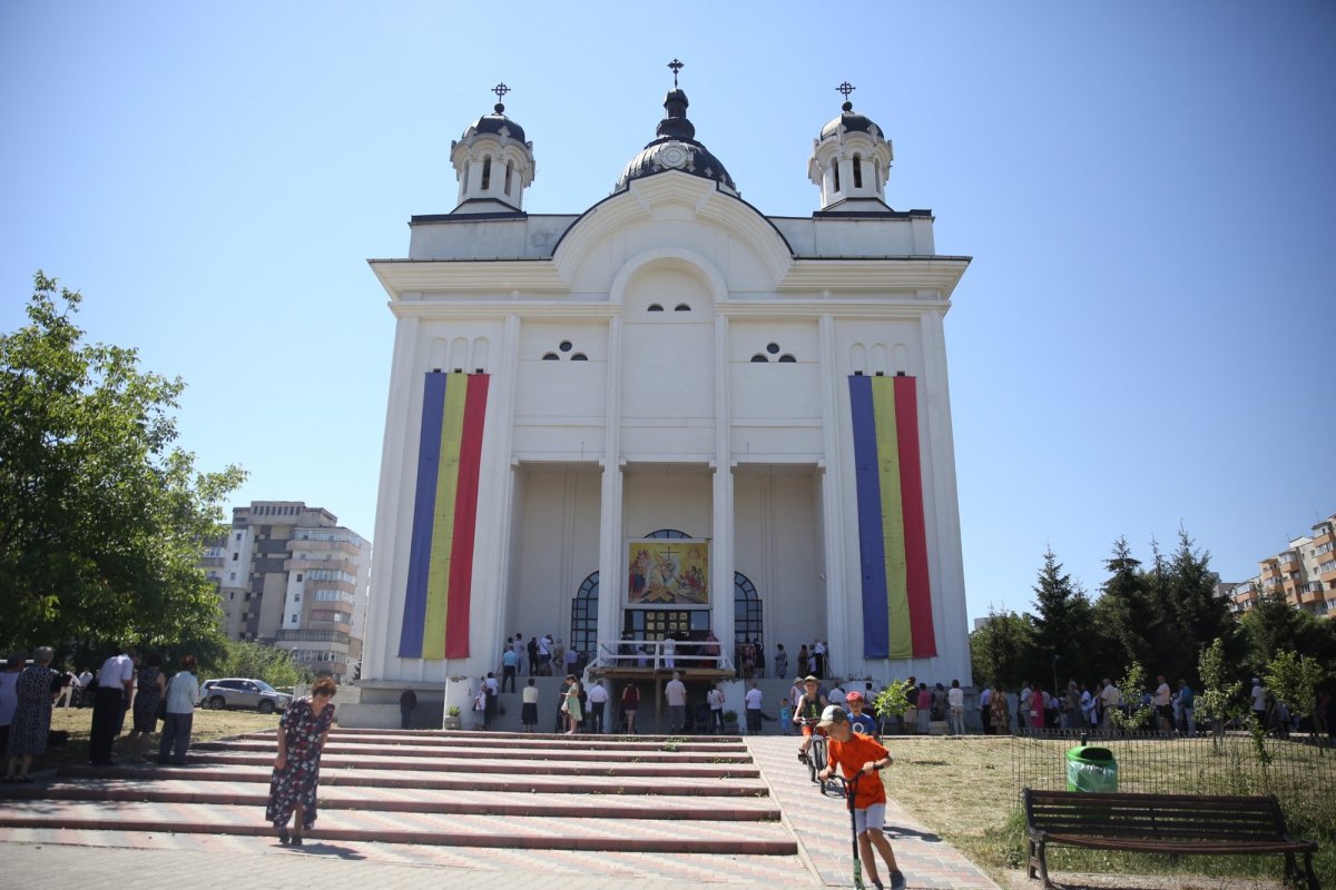 Sărbătoare în cartierul clujean Mănăştur 219195