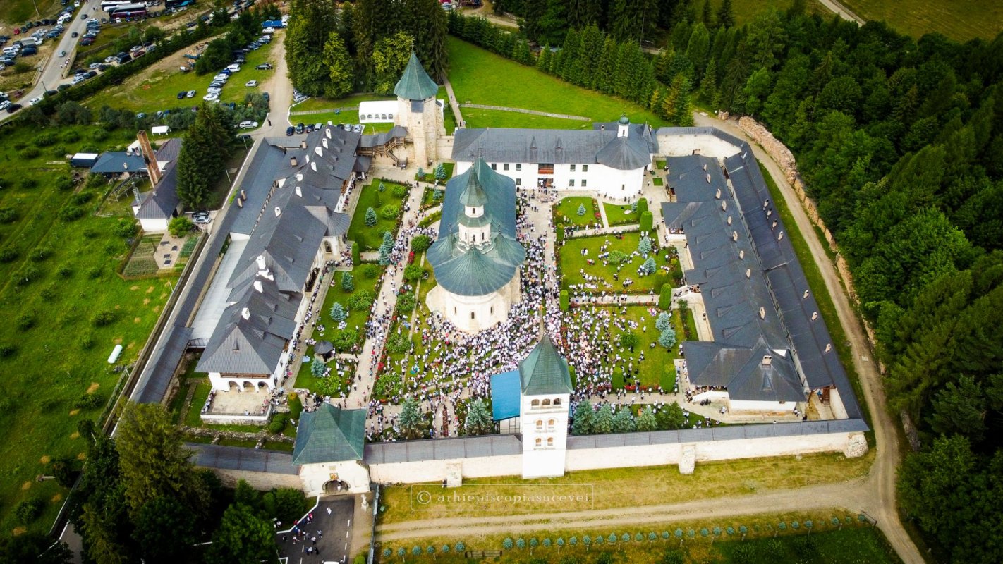 Sfântul Voievod Ștefan cel Mare cinstit în chip deosebit la Mănăstirea Putna 219256