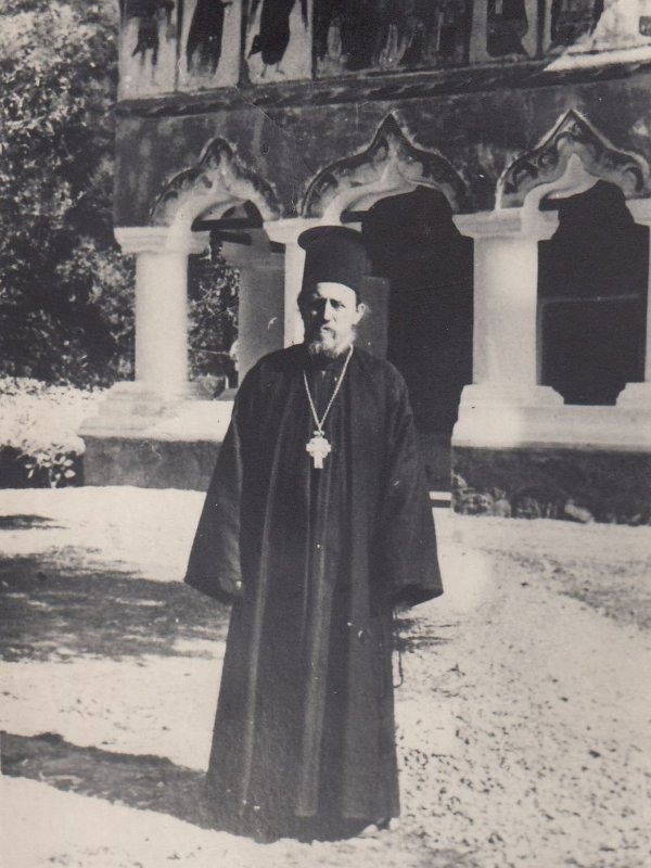 Nevoitori ai rugăciunii isihaste în lavra de la Lainici 218666