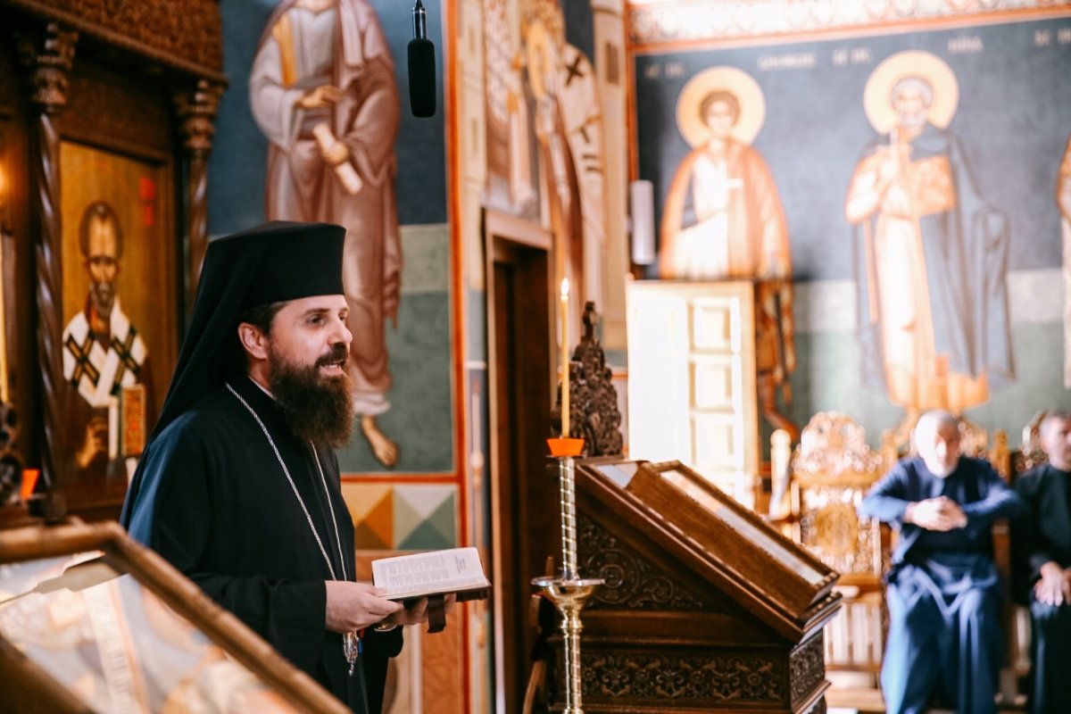 Absolvenții Facultății de Teologie Ortodoxă din Cluj‑Napoca au depus jurământul de credință 219334