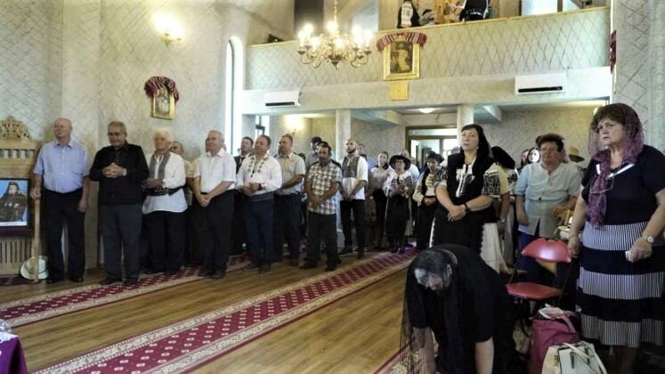 Binecuvântare peste comunitatea credincioșilor din Hălmeag, județul Brașov 219327