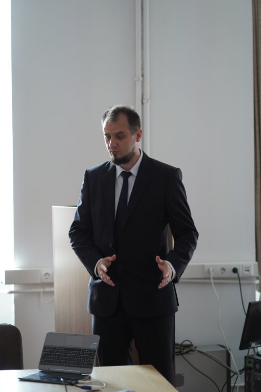 Concurs pentru ocuparea posturilor la Facultatea de Teologie din Sibiu 219367