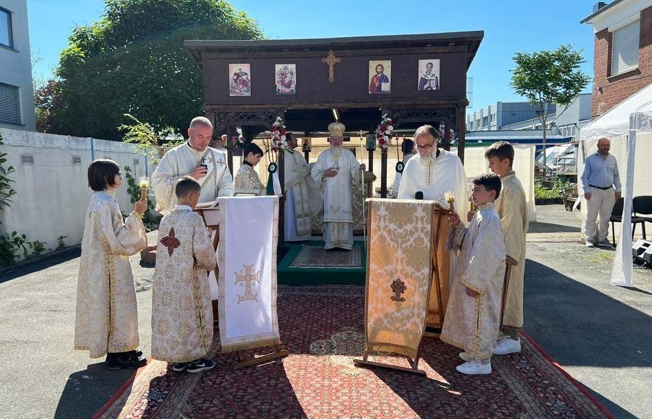 Slujire arhierească în comunitatea românească din Offenbach am Main, Germania 219335