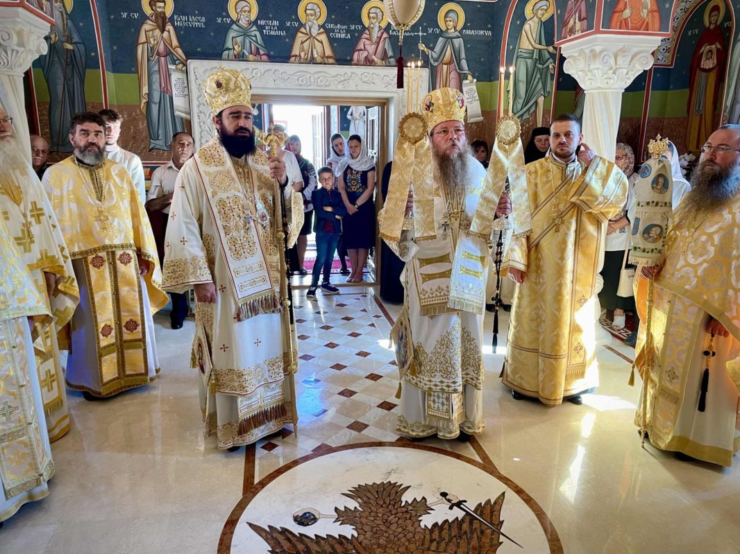 Binecuvântare arhierească  la Zagon, Covasna 219484