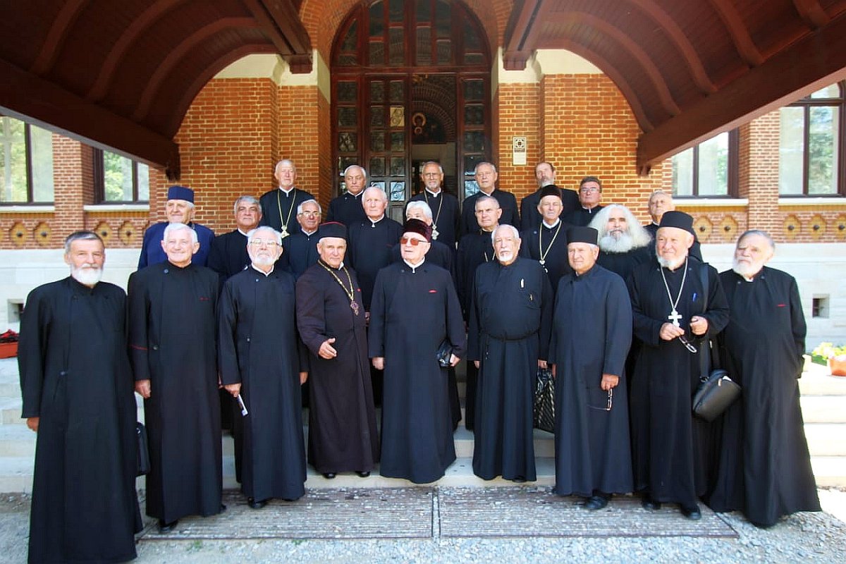 Gânduri și recunoștință la aniversarea unei promoții de teologi 219745