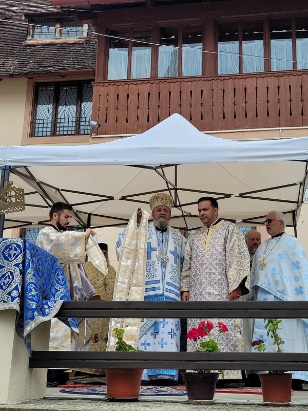 Binecuvântare arhierească la Sibiel, județul Sibiu 219998