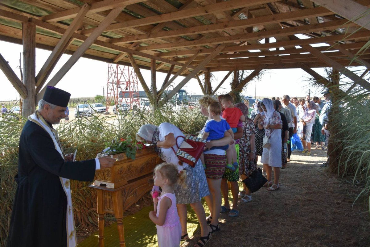 Zi de sărbătoare la Mănăstirea Halmyris din județul Tulcea  220073