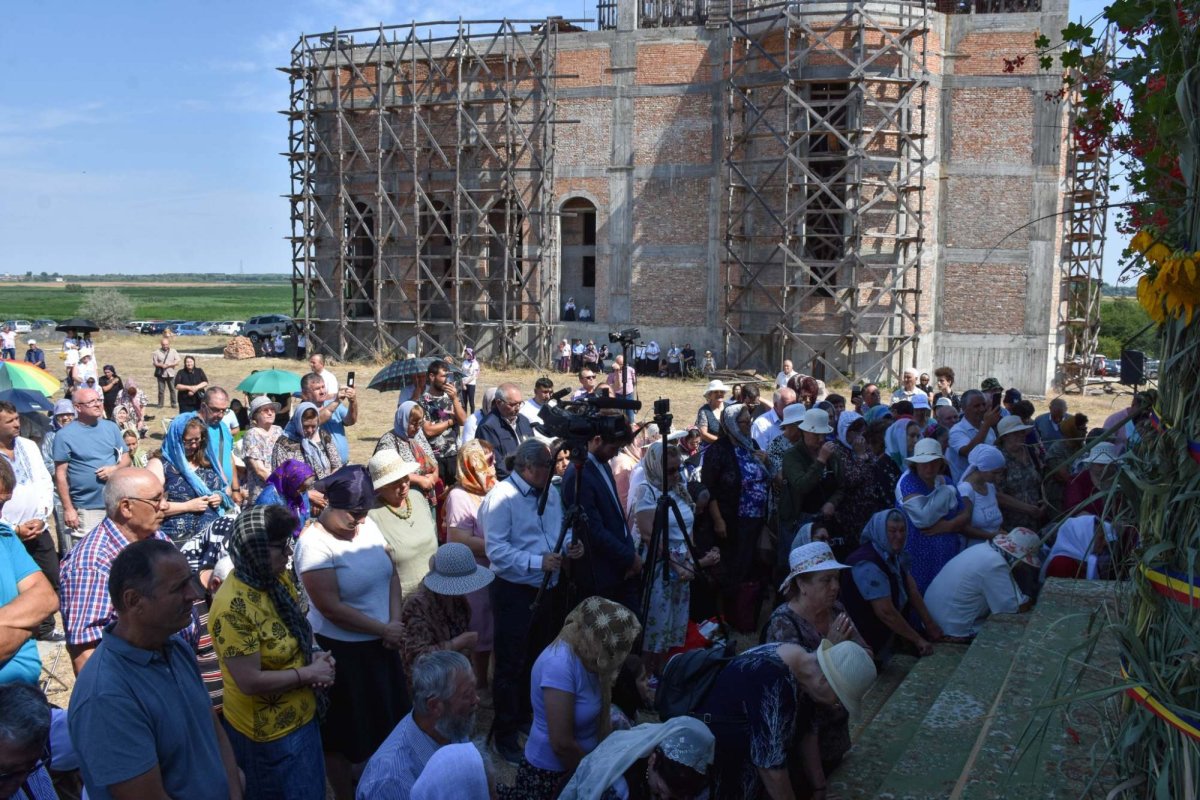 Zi de sărbătoare la Mănăstirea Halmyris din județul Tulcea  220074