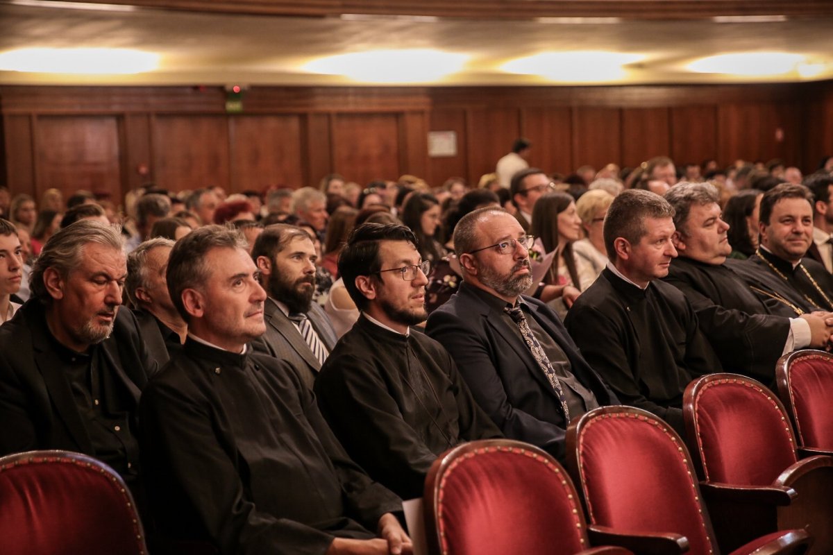 Festivitatea de absolvire a promoției 2022 la Facultatea de Teologie Ortodoxă clujeană 220315