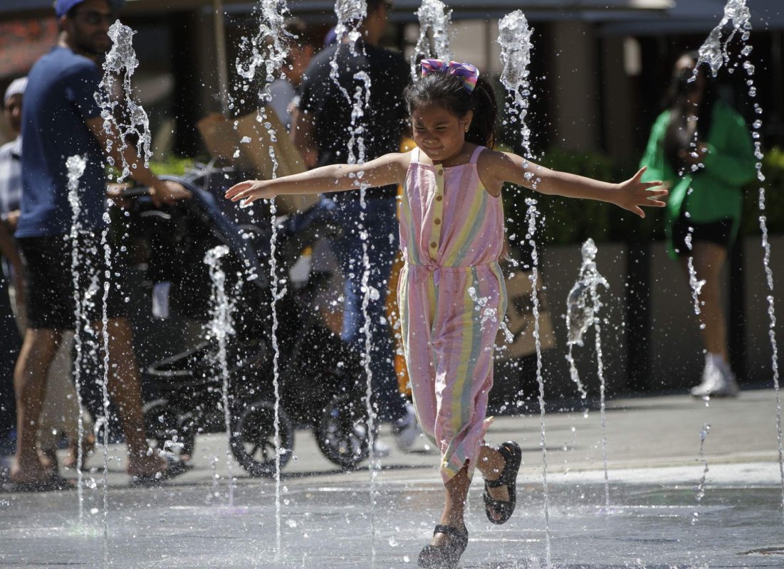 Iunie, încă o lună de foc 220295