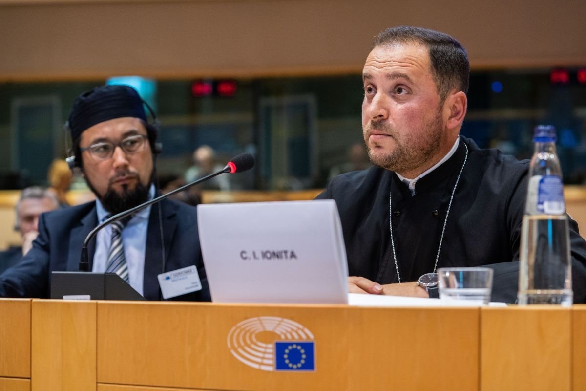 Seminar despre ajutorul oferit de Biserici celor afectați de războiul din Ucraina 220417