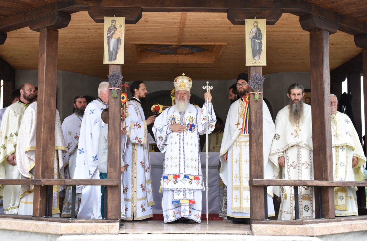 Sfântul Paisie Aghioritul, prăznuit la Mănăstirea Pantocrator din Beclean 220401