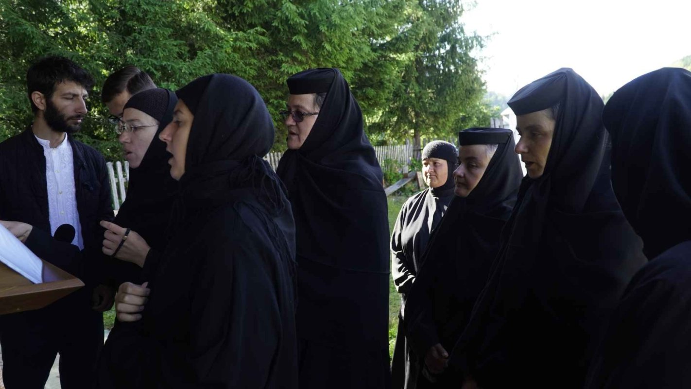 Slujire arhierească la hramul mănăstirii de la Măgura‑Jina, Sibiu 220392