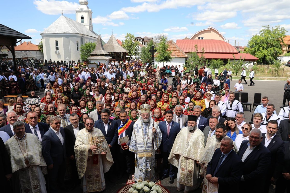 Binecuvântări arhiereşti la Certeze, în Ţara Oaşului 220872