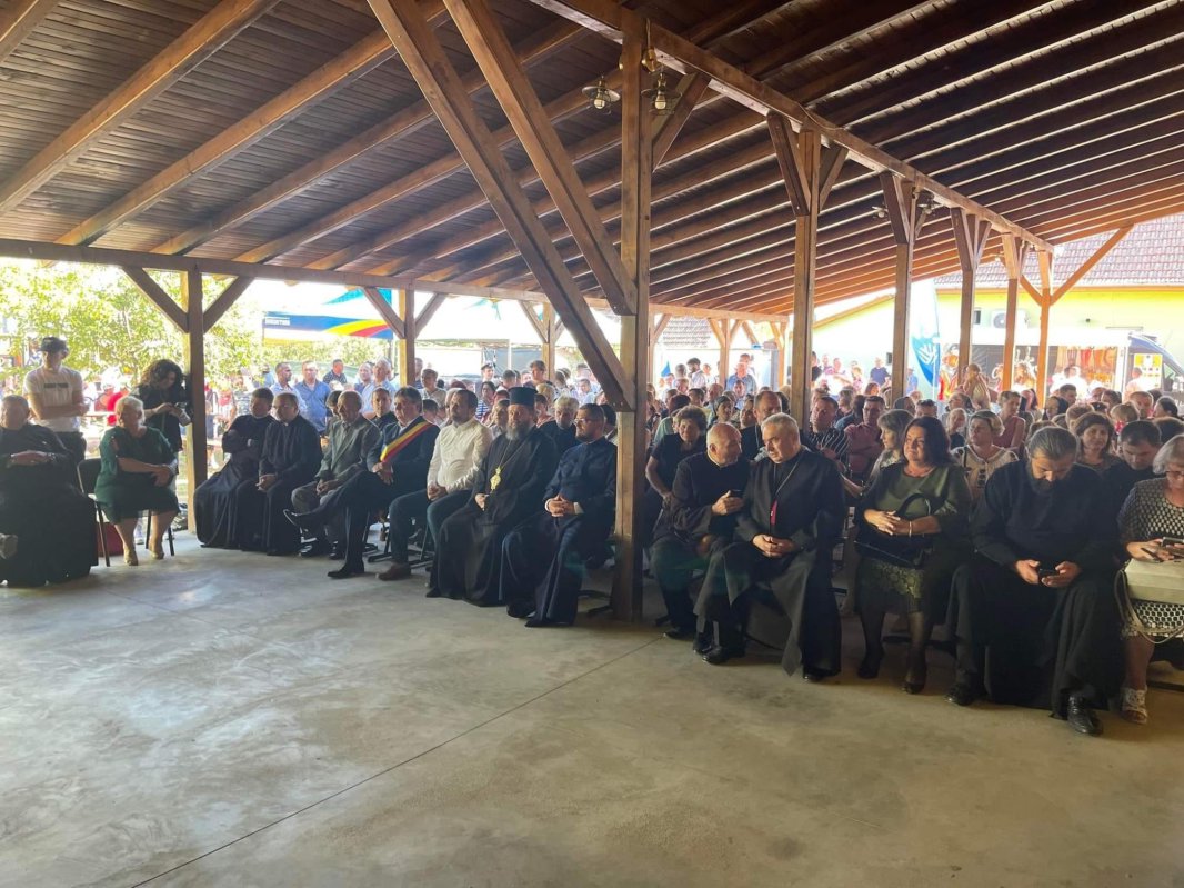 Sărbătoarea secerișului în parohia arădeană Mănăștur 220893