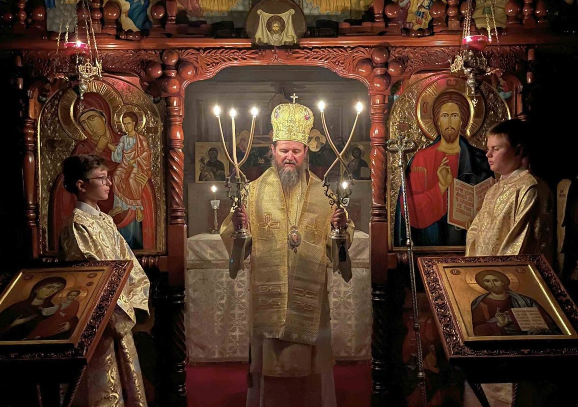 Românii din Portugalia au fost vizitați de ierarhii lor  220976