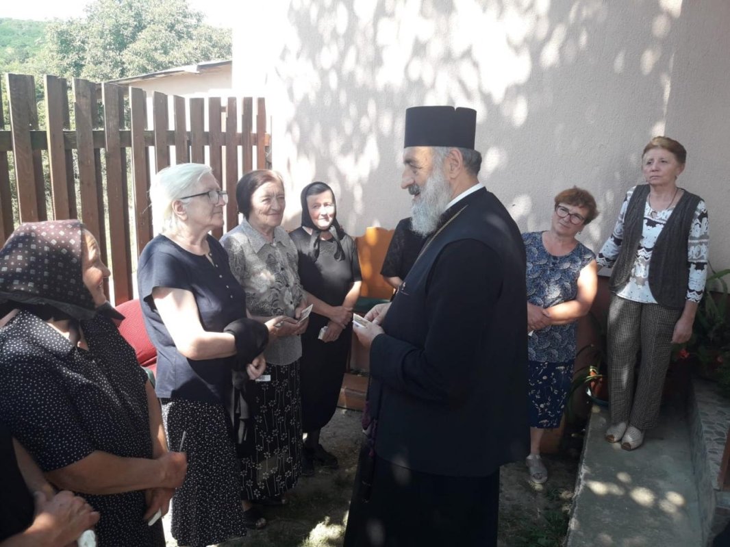 Vizite pastorale în Arhiepiscopia Alba Iuliei 220970