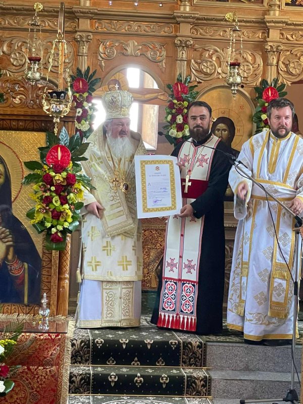 Înnoire și binecuvântare la parohia prahoveană Gorgota 221064