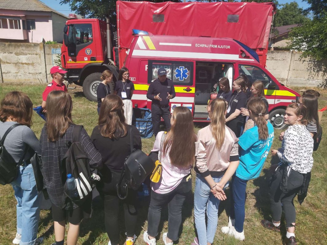 Instructaj privind situațiile de urgență la parohia botoșăneană Avrămeni 221038