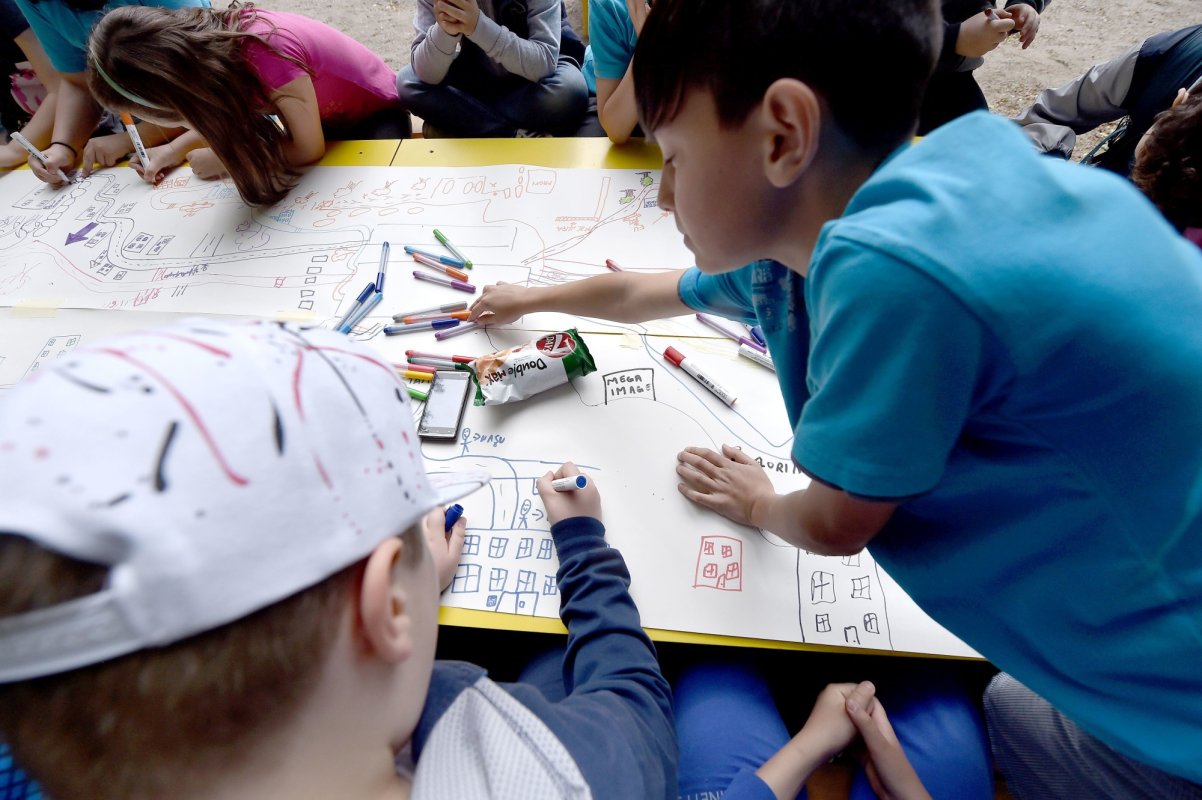 Extindere națională a programelor after school  221149