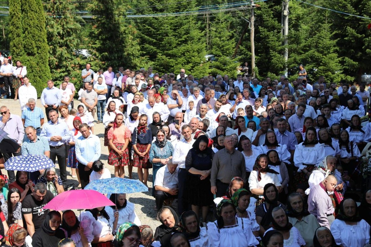 Sfântul Proroc Ilie Tesviteanul prăznuit la Dragomireşti, Maramureş 221166