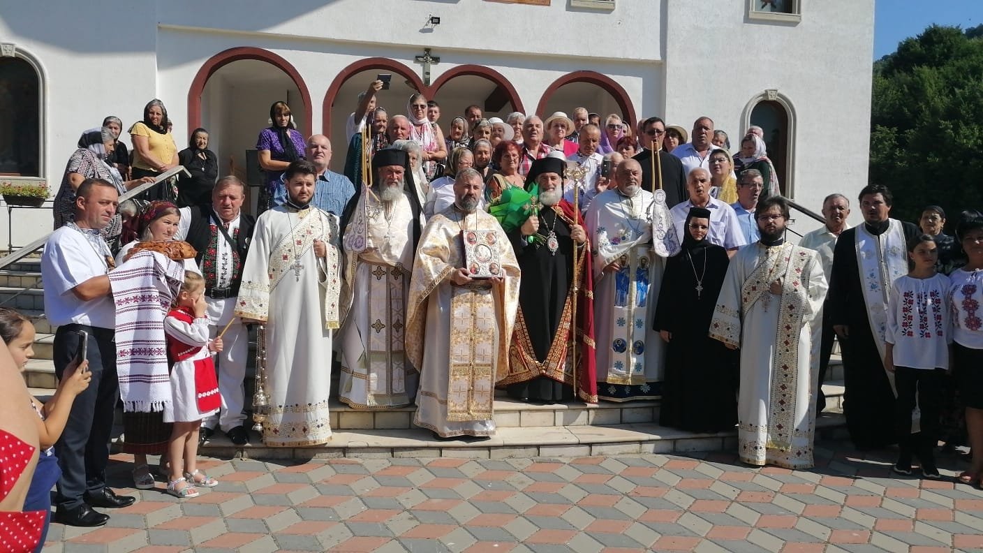 Slujire arhierească pe valea Oituzului 221172