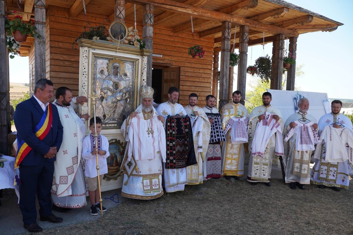Zi de hram la Schitul Zimbru din nordul judeţului Galaţi 221176