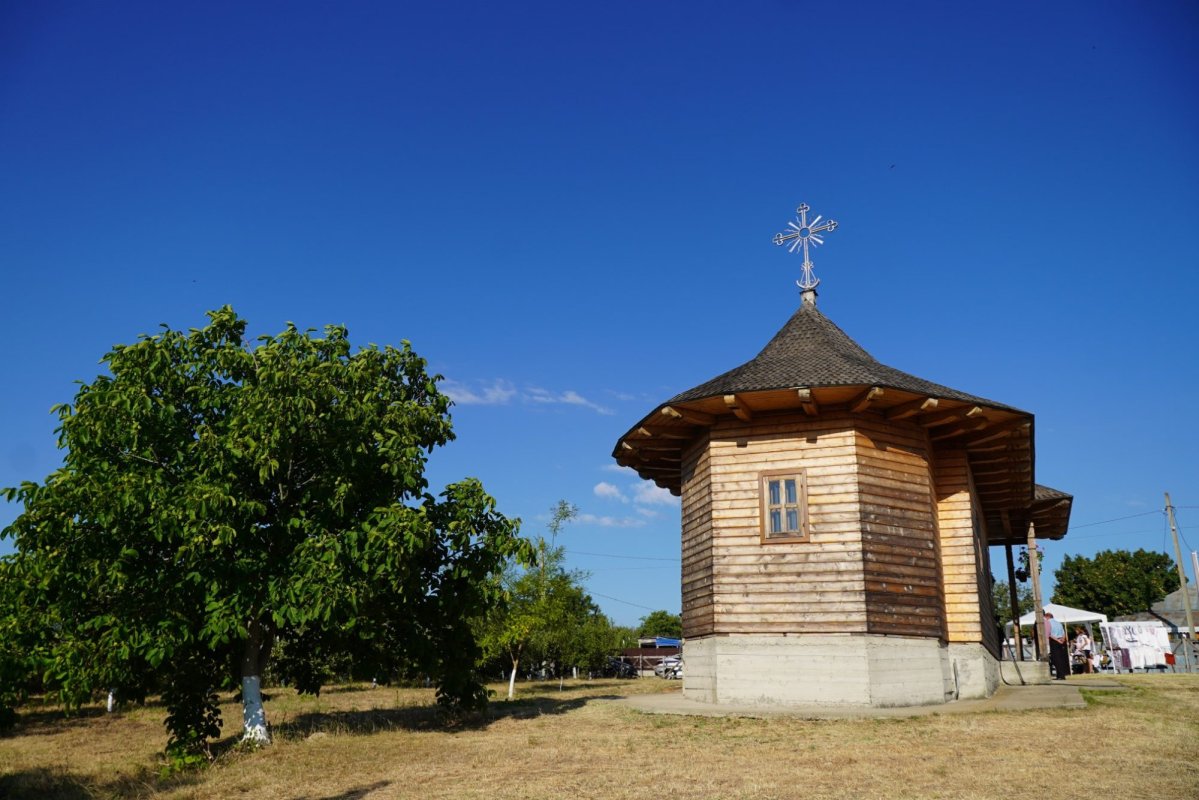 Zi de hram la Schitul Zimbru din nordul judeţului Galaţi 221178