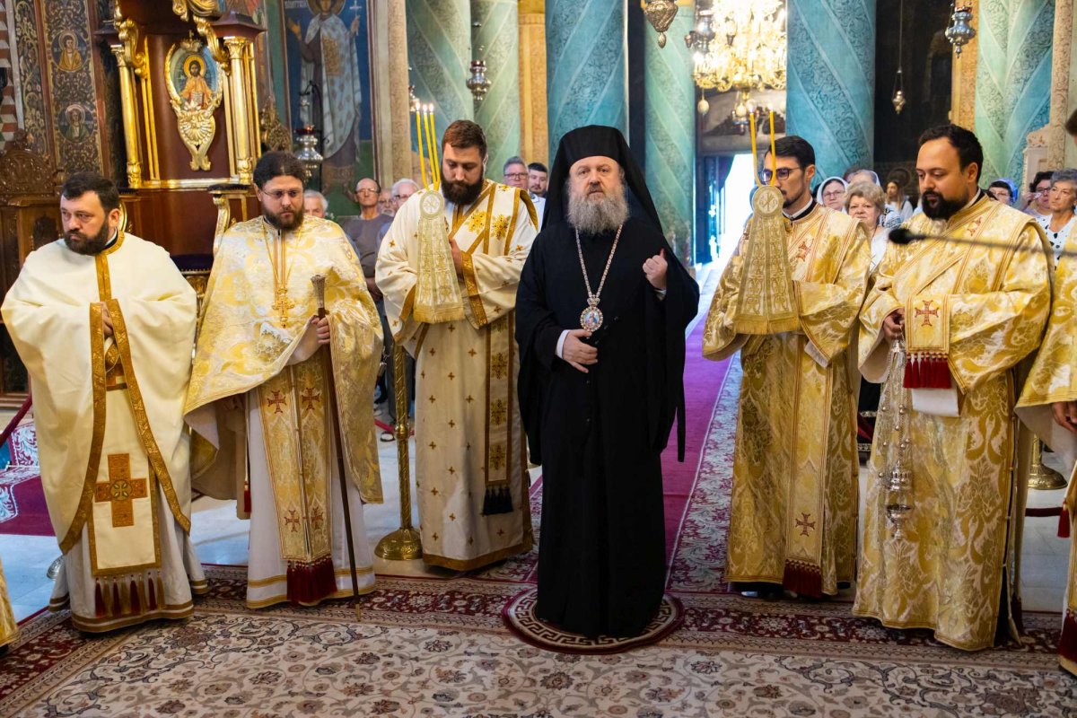 Slujire arhierească la Mănăstirea Radu Vodă din București 221267
