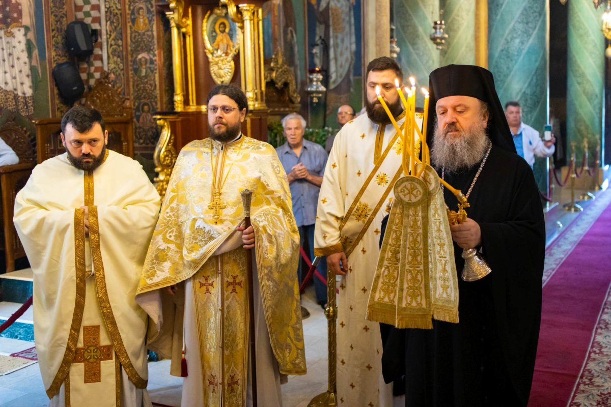 Slujire arhierească la Mănăstirea Radu Vodă din București 221269