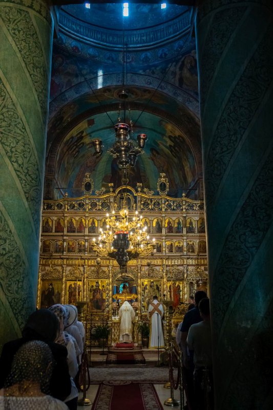 Slujire arhierească la Mănăstirea Radu Vodă din București 221302