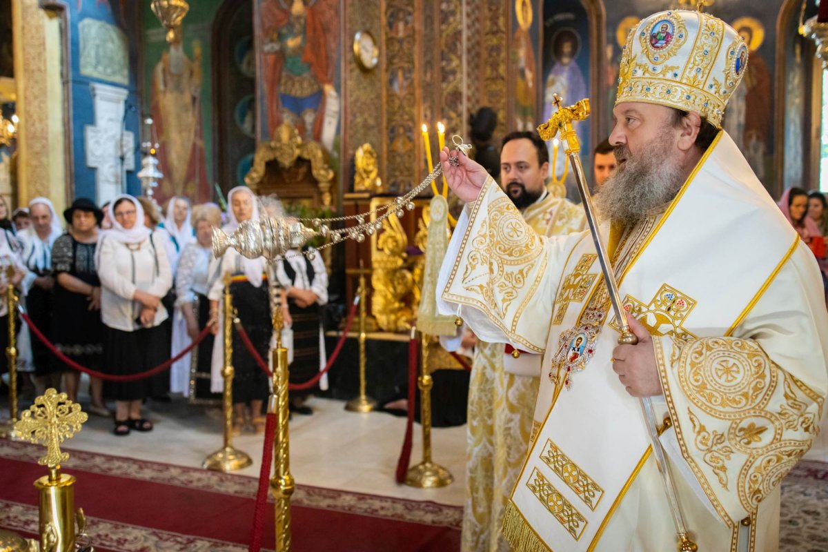 Slujire arhierească la Mănăstirea Radu Vodă din București 221318