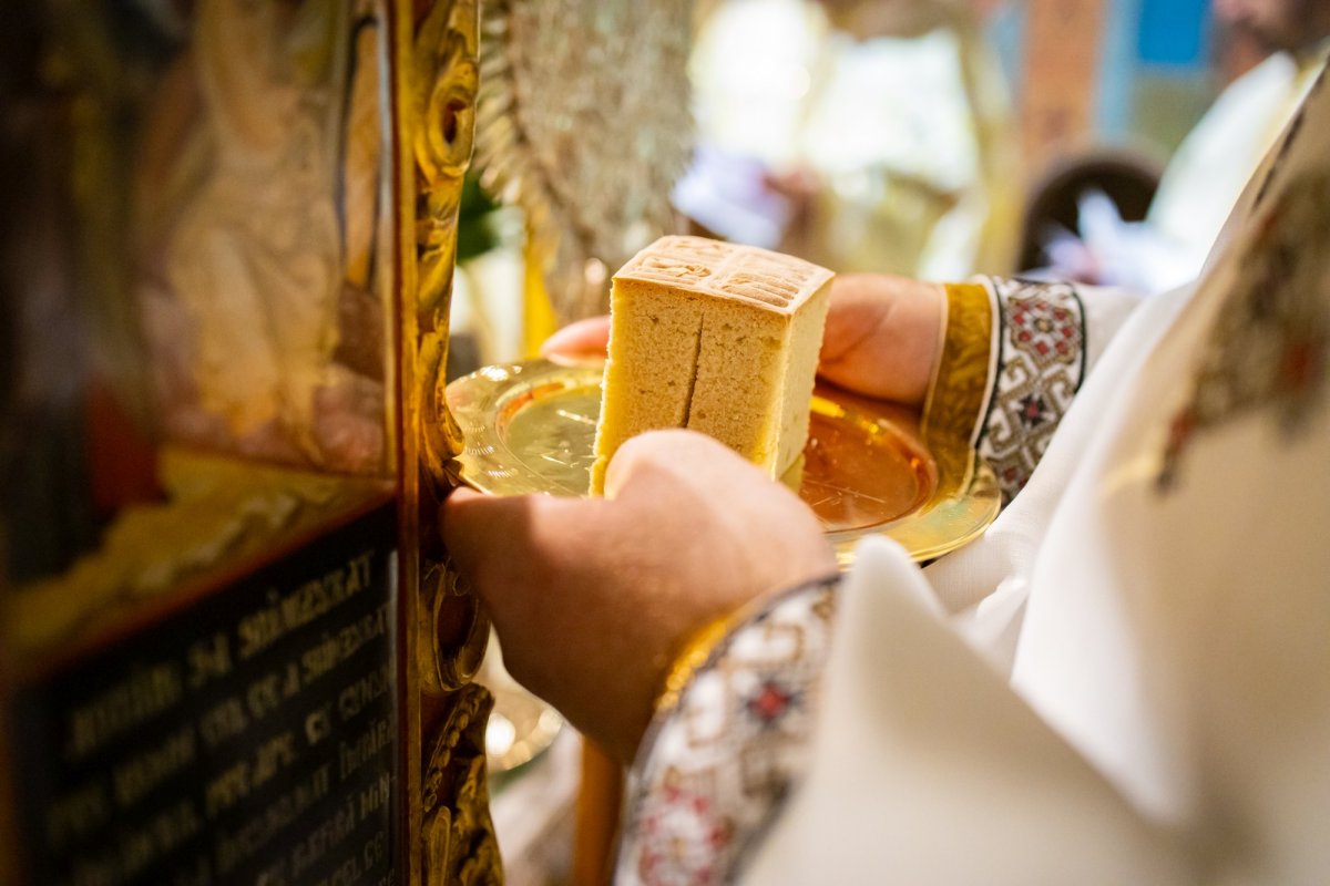 Slujire arhierească la Mănăstirea Radu Vodă din București 221343