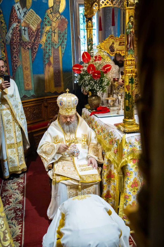 Slujire arhierească la Mănăstirea Radu Vodă din București 221344
