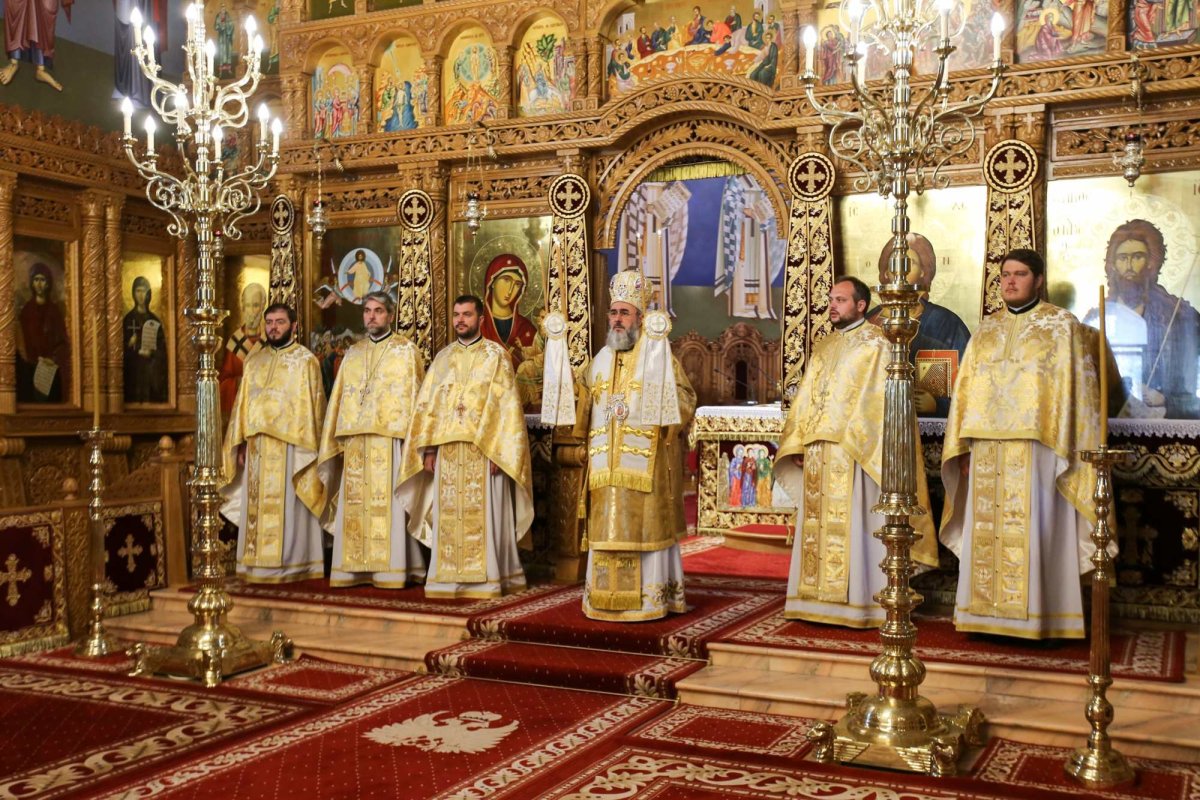 Duminica a 6-a după Rusalii la Catedrala Arhiepiscopală din Buzău 221439