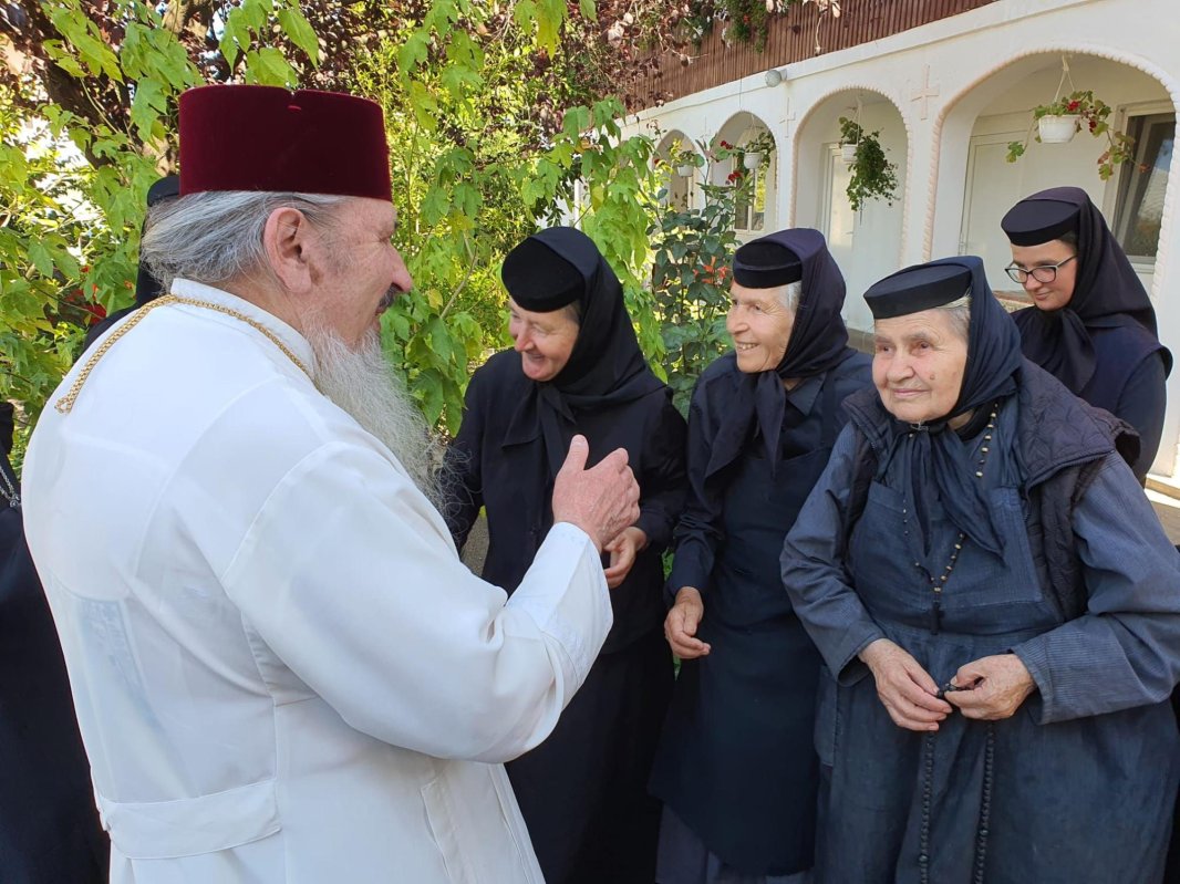 Vizita Mitropolitului Basarabiei în ținutul Bihorului românesc 221432