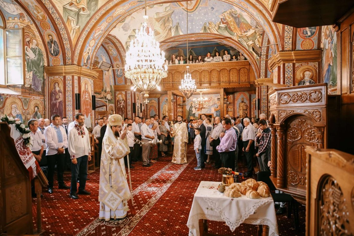 Binecuvântare pentru comunitatea Parohiei Mărgău, Cluj 221554