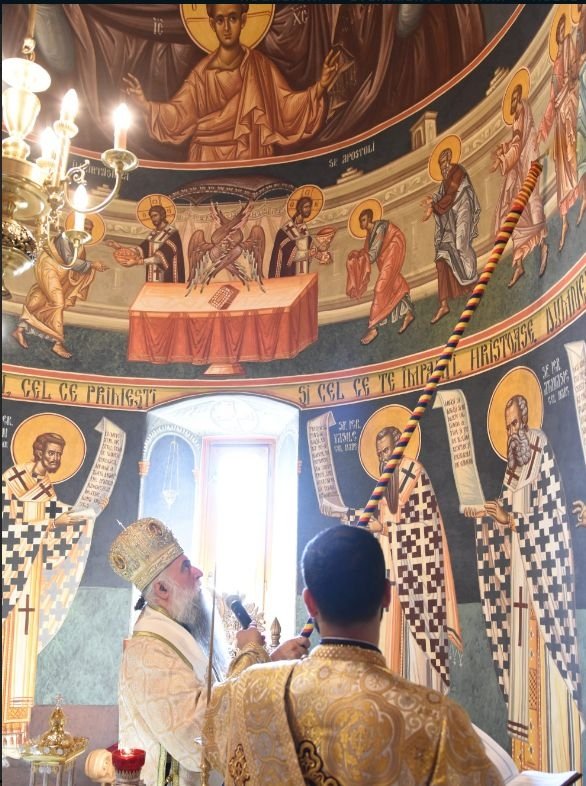 „Cer nou și pământ nou” la paraclisul Mănăstirii Arnota 221582