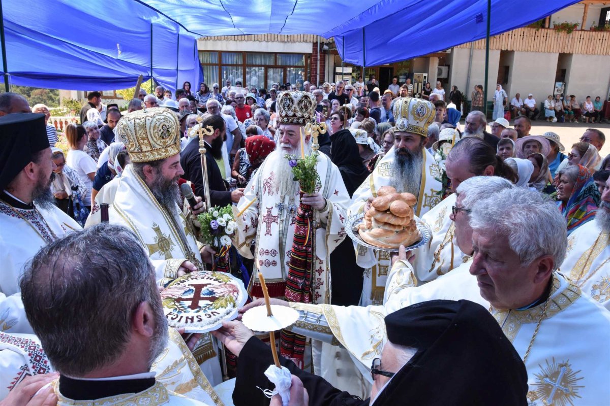 Cinstirea Sfintei Ana la mănăstirea sa de pe malul Dunării 221563