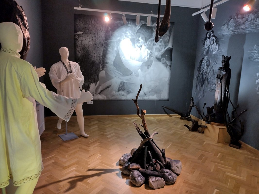 O călătorie iniţiatică în civilizaţia lemnului 221475